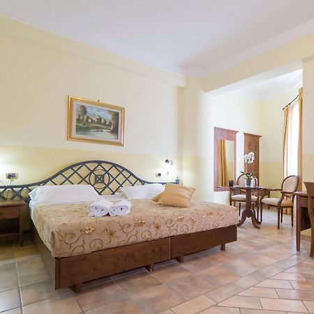 Hotel Castello Torre In Pietra Montefusco Exterior photo