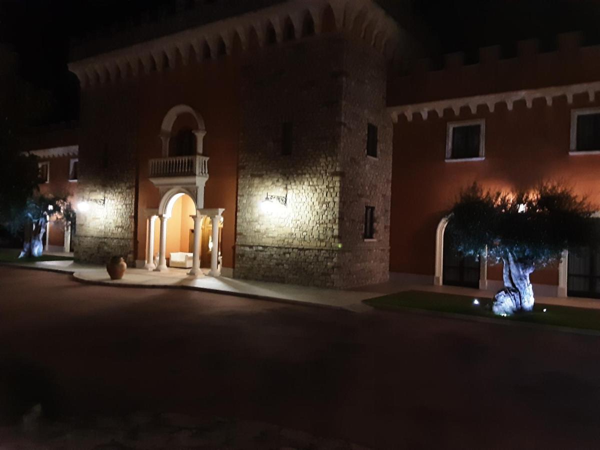 Hotel Castello Torre In Pietra Montefusco Exterior photo