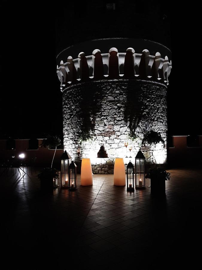 Hotel Castello Torre In Pietra Montefusco Exterior photo